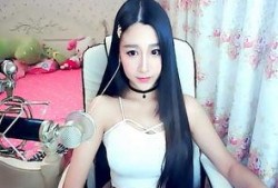 尤娜买房爆料视频播放,带你领略明星购房背后的故事